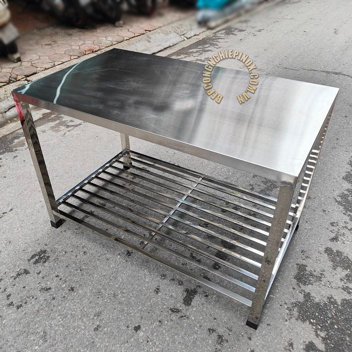 Bàn inox công nghiệp có 1 kệ song giá tốt