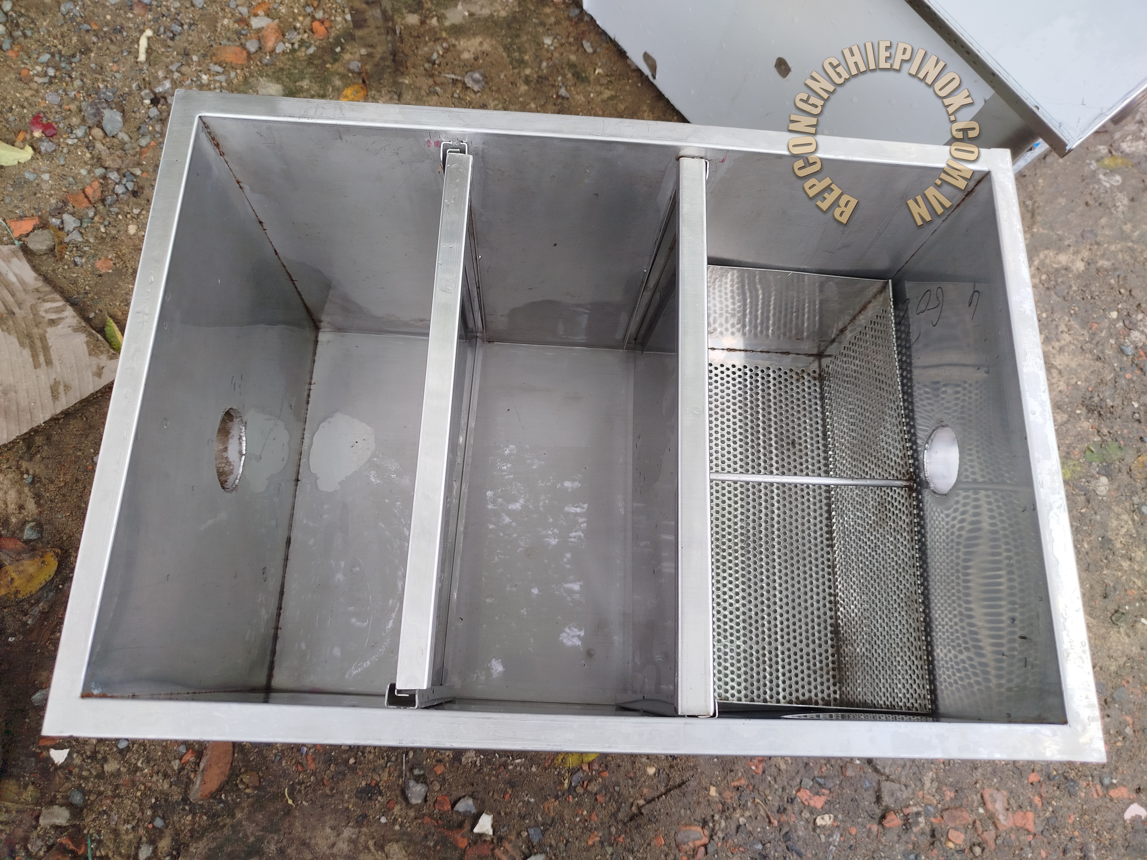 Bể tách mỡ inox quận 12 giá tốt