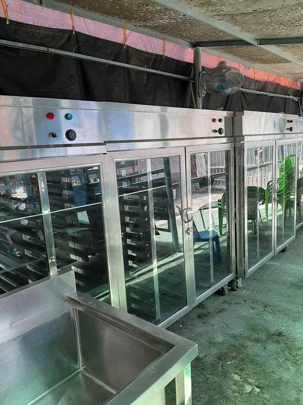 Các mẫu tủ cơm công nghiệp 12 khay tại bepcongnghiepinox.com.vn